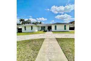2721 Sw 130th Ave, Miami