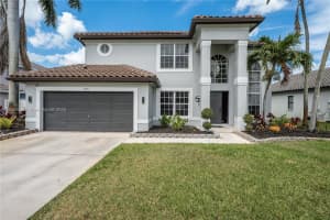 545 Sw 180th Ave, Pembroke Pines