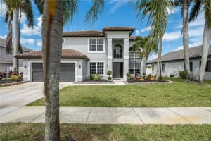 545 SW 180th Ave, Pembroke Pines, FL 33029, - MLS#A11800428