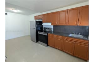11855 NE 19th Dr APT 4, North Miami, FL 33181, - MLS#A11800433