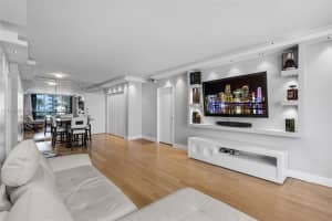 5700 Collins Ave APT 4A, Miami Beach, FL 33140, - MLS#A11800440
