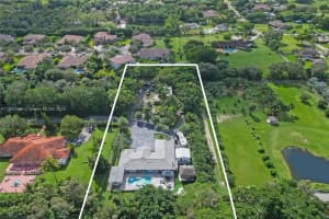 10831 Sw 51st Ct Davie, FL 33328 - MLS#A11800484