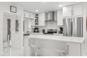 4340 NW 19th Ave, Oakland Park, FL 33309, Sold 07/15/25
