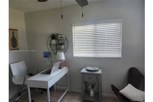 1601 Sw 128th Ter 201a, Pembroke Pines