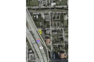 330 Nw 10th St Miami, FL 33136 - MLS#A11800581