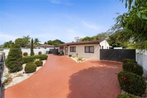 915 Atlantic Ave, Opa-locka, FL 33054, Sold 09/03/25