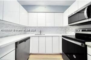 1500 Bay Rd APT 648S, Miami Beach, FL 33139, Sold 10/16/25