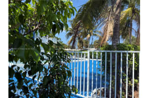 2175 NE 170th St, North Miami Beach, FL 33162, Sold 07/25/25