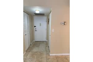 800 Parkview Dr APT 104, Hallandale Beach, FL 33009, - MLS#A11800640