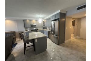 1865 S Ocean Dr APT 17C, Hallandale Beach, FL 33009, - MLS#A11800689