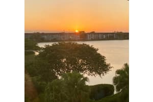 1500 Sw 131st Way 401n, Pembroke Pines