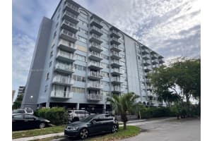 1470 Ne 125th Ter 810 North Miami, FL 33161 - MLS#A11800798