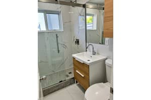 16204 Ne 18th Ct 16202 North Miami Beach, FL 33162 - MLS#A11800877