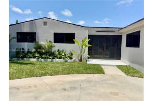 129 Ne 2nd Ave, Dania Beach