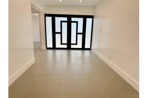 129 NE 2nd Ave, Dania Beach, FL 33004 - MLS#A11800926