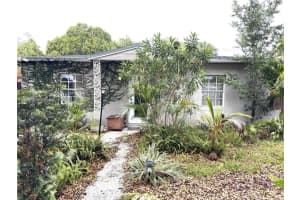755 Nw 126th St, North Miami