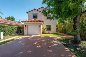 6284 Duval Dr, Margate