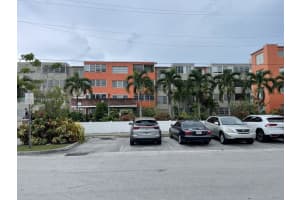 1850 NE 169th St APT 102, North Miami Beach, FL 33162, - MLS#A11801246