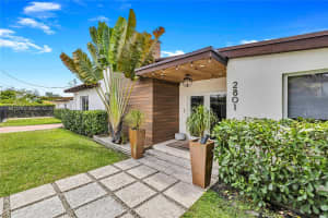 2801 SW 64th Ave, Miami, FL 33155, Sold 08/29/25