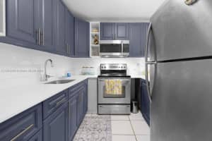 325 Nw 72nd Ave 308, Miami