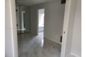 637 Executive Center Dr N102, West Palm Beach, FL 33401, - MLS#A11801291
