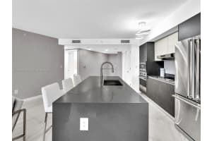 9821 E Bay Harbor Dr 302, Bay Harbor Islands, FL 33154 - MLS#A11801297
