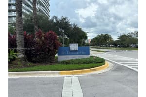 14951 Royal Oaks Ln APT 1804, North Miami, FL 33181, - MLS#A11801308