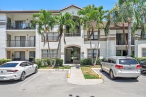 530 S Park Rd 23-11, Hollywood