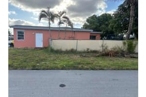 7612 Plantation Blvd Miramar, FL 33023 - MLS#A11801315