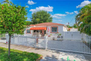 4245 SW 3rd St, Coral Gables, FL 33134, Sold 08/29/25