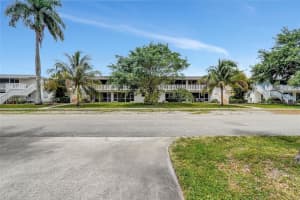 532 N Luna Ct, Hollywood, FL 33021, Sold 07/24/25