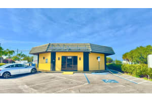 888 E Coast Ave, Lantana