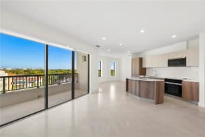 701 Valencia Ave 403 Coral Gables, FL 33134 - MLS#A11801469