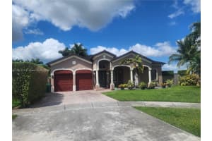 8216 Sw 166th Pl, Miami