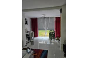 619 NE 14th Ave 106, Hallandale Beach, FL 33009 - MLS#A11801697
