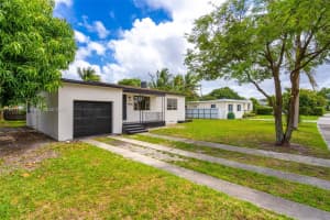 8935 NW 10th Ave, Miami, FL 33150, - MLS#A11801766