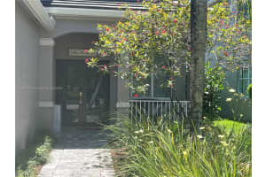 1192 Chinaberry Dr, Weston, FL 33327, Sold 07/30/25