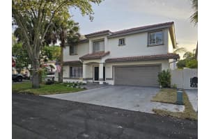 19110 Nw 88th Ct Hialeah, FL 33018 - MLS#A11801810