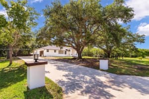 5530 Sw 195th Ter, Southwest Ranches