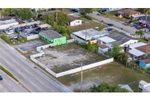 5231 Pembroke Rd Hollywood, FL 33021 - MLS#A11801926