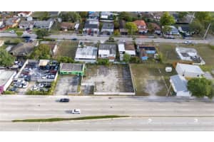 5231 Pembroke Rd Hollywood, FL 33021 - MLS#A11801926