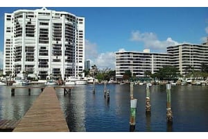 2675 S Parkview Dr 2675, Hallandale Beach