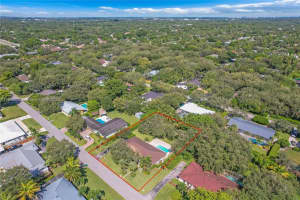 7465 Sw 163rd St, Palmetto Bay