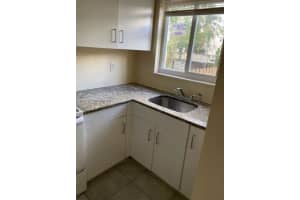 315 Nw 84th Ter 315, Miami