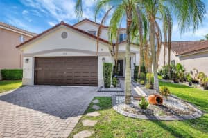 1317 Majesty Ter, Weston
