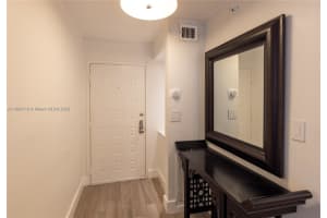 6061 Collins Ave APT 7D, Miami Beach, FL 33140, - MLS#A11802156