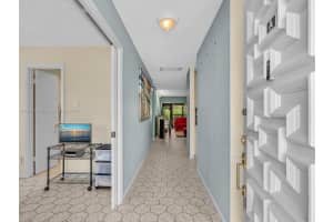 13785 Flora Pl A Delray Beach, FL 33484 - MLS#A11802160