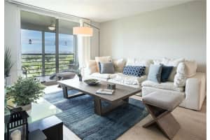 900 St Charles Pl APT 621, Pembroke Pines, FL 33026, - MLS#A11802209