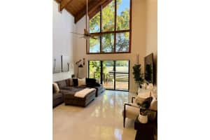 8961 SW 6th Ct, Fort Lauderdale, FL 33324, Sold 08/04/25