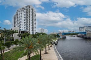 10 SW South River Dr 1715, Miami, FL 33130 - MLS#A11802297